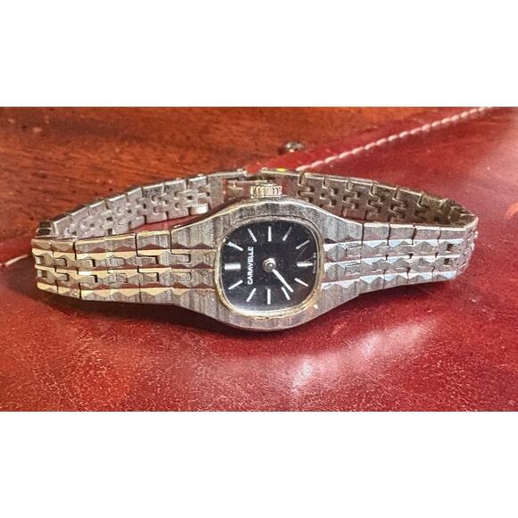 VTG Silver Tone Caravelle Women's Watch, 17 Jewels, Manual - Picture 2 of 3